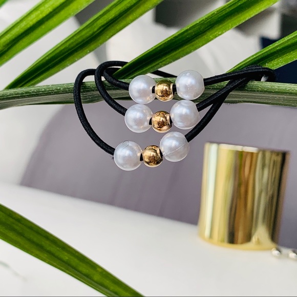 Zara 2pcs Elastic Black Hair Band With 3 Layered Fa Pearl - Picture 7 of 8